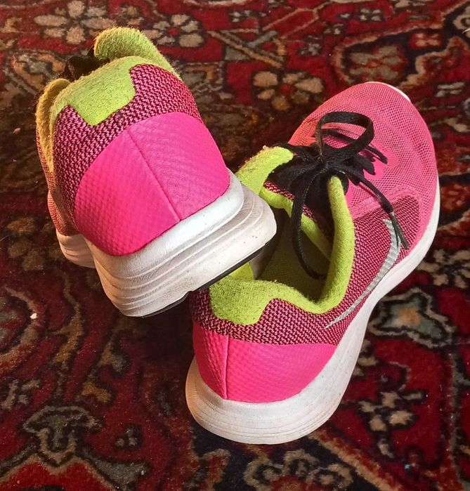 Adidasy Nike rozm. 37,5