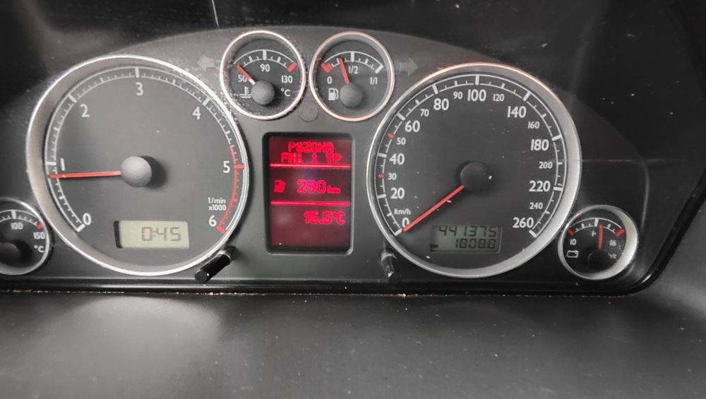 VW Sharan 1.9 TDI 130 km