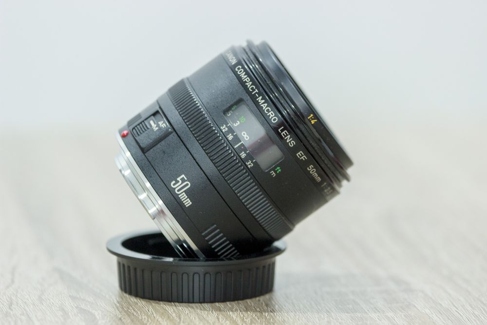 Canon 50mm f2.8 Macro
