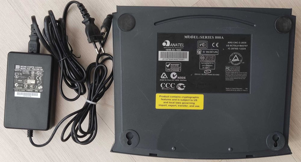 Блок питания PSA15W-180 18V 0,8A плюс роутер Cisco в подарок