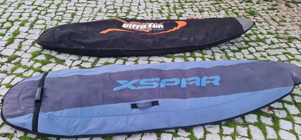 Windsurf board and sails