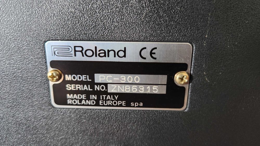 Teclado Roland ED PC-300