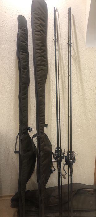 Комплект коропових вудилищ Fox, катушки MITCHELL, чохли Nash