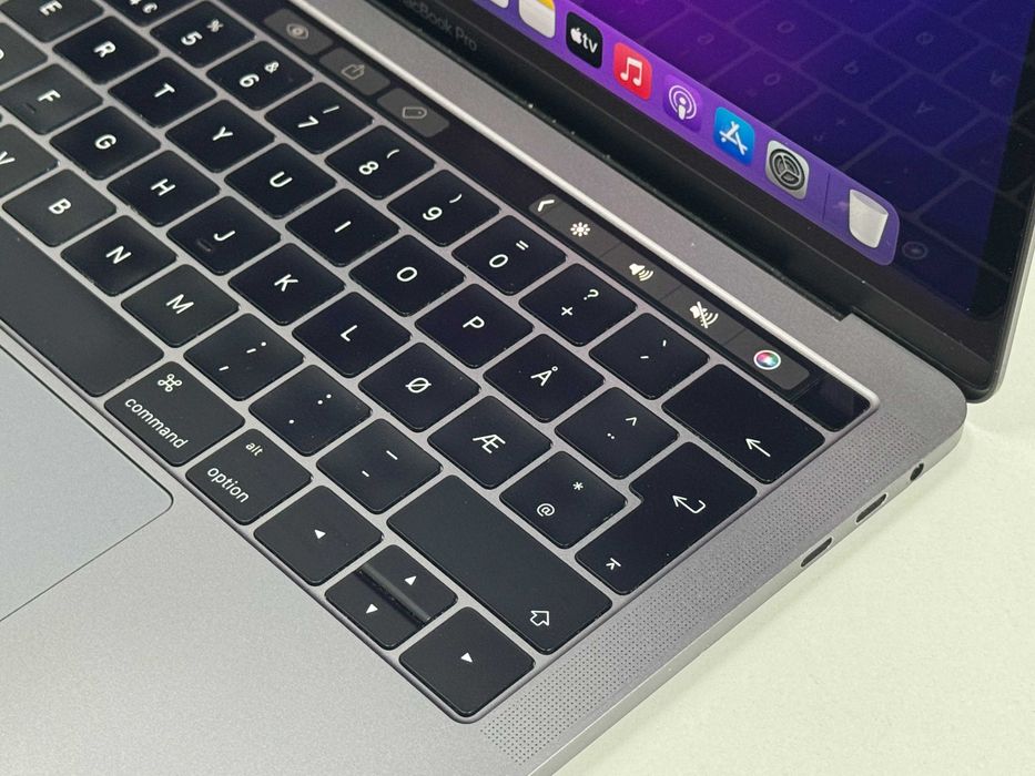 MacBook Pro 13 2016 Touchbar i5 8GB RAM 256GB SSD