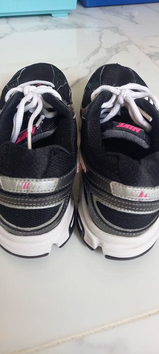 Женские кросовки Nike 38 5