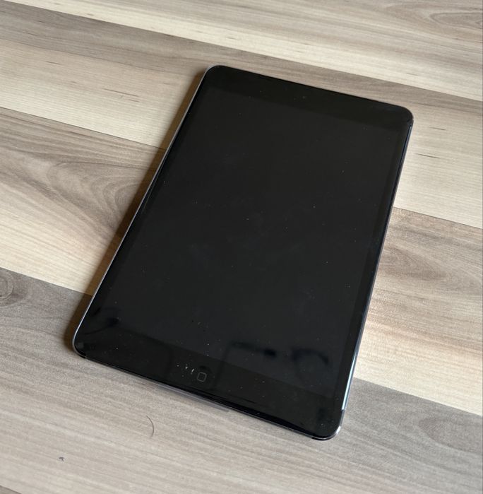 Nowy, kolekcjonerski iPad mini 2 WI-FI + Cellular 32 GB Space Grey