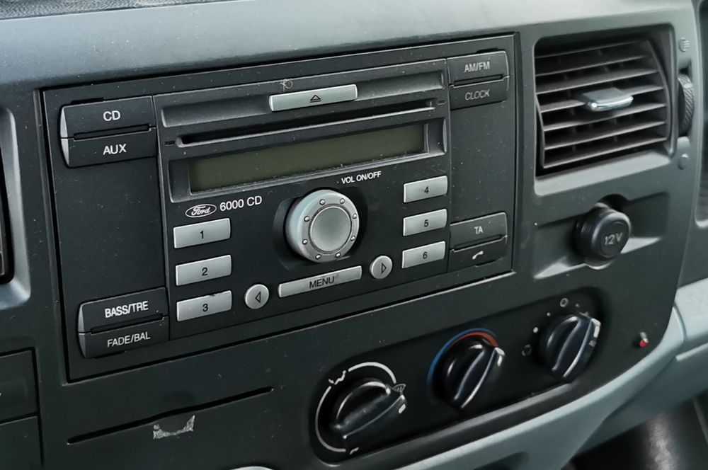Radio ford transit mk7  6000 cd