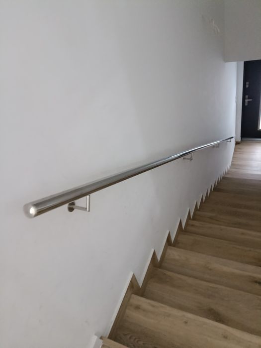 Poręcz ścienna schodowa 5m