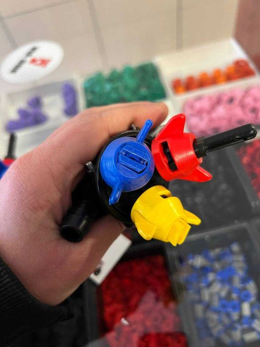 Трьох позиційна ФОРСУНКА для оприскувача Обприскувача Розпилювач