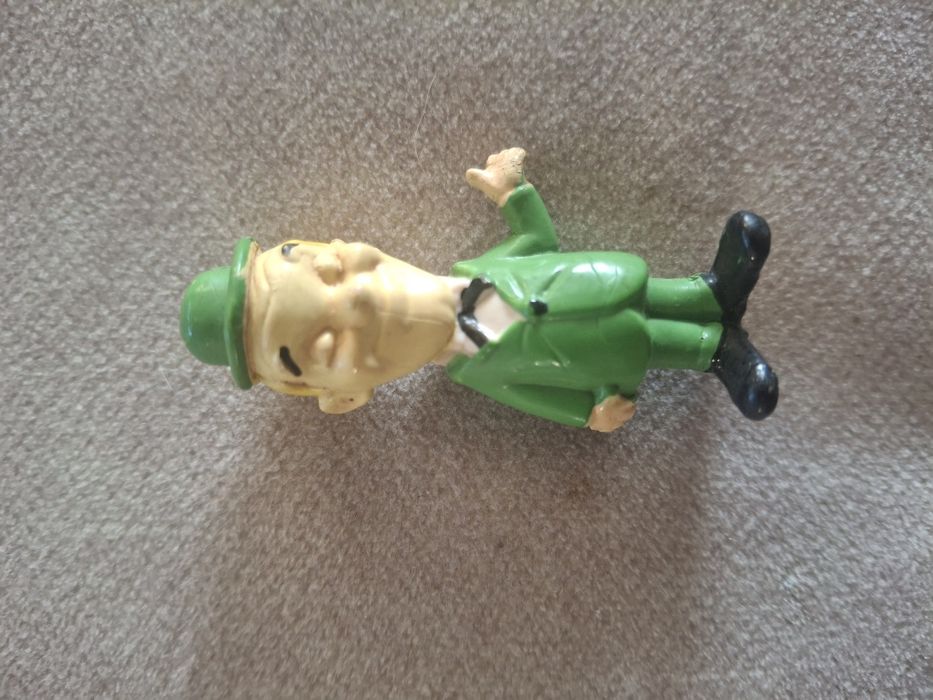 Boneco pvc bucha e estica