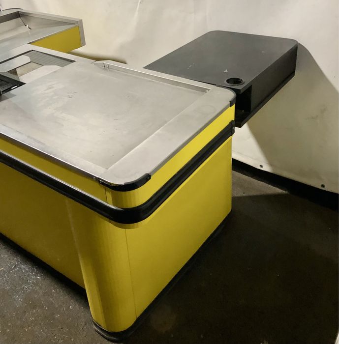 Касові бокси місце для касира в магазин широка товарна камера Wiko бу