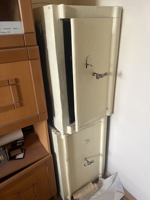 Сейф броньований