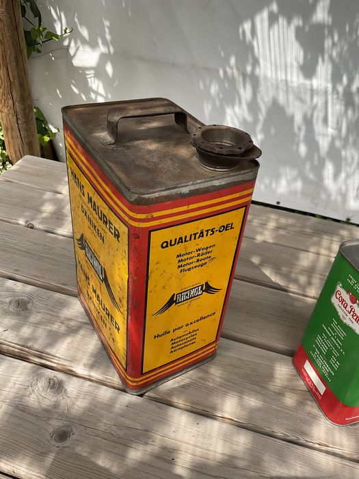 Latas óleo vintage/Automobilia