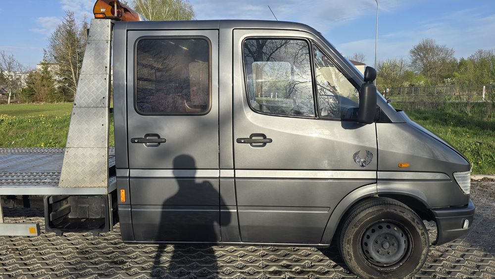 Sprzedam  autolawete lub zamienię na tanszy mercedes sprinter 2.9