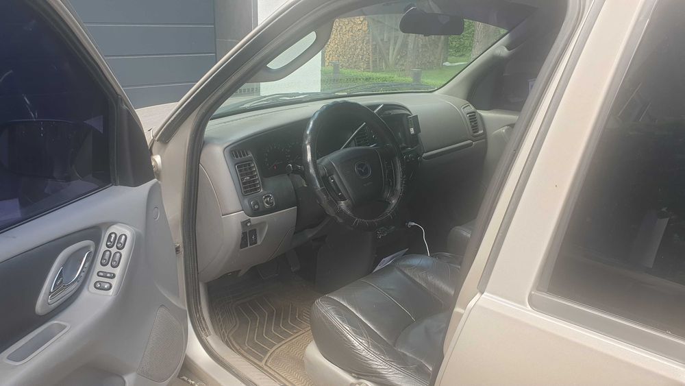 Продаю кросовер MAZDA Tribute