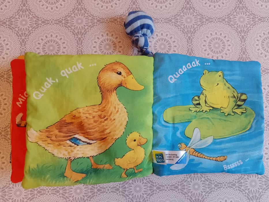 Książeczka - zawieszka.