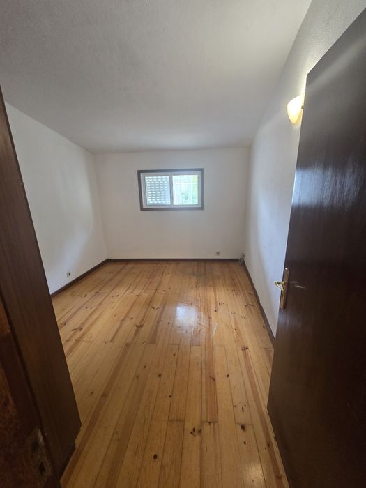 Casa térrea T1+1 Arcozelo