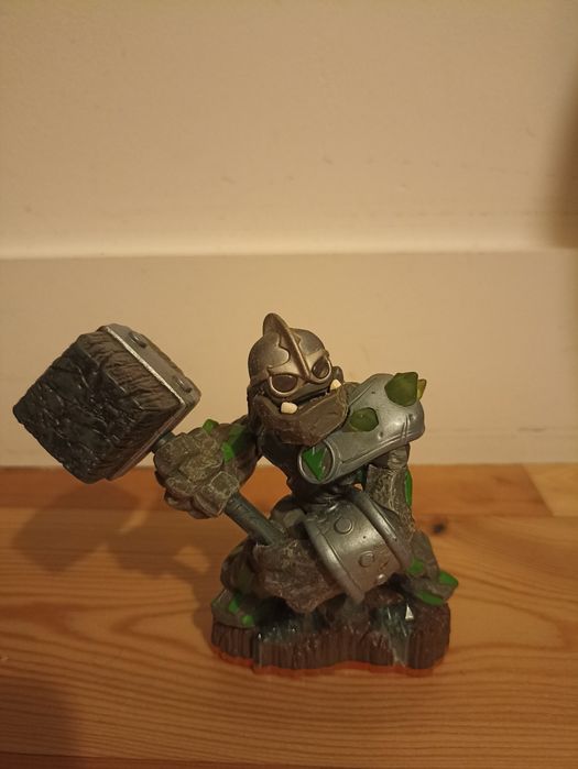 20 Skylanders ótimo estado