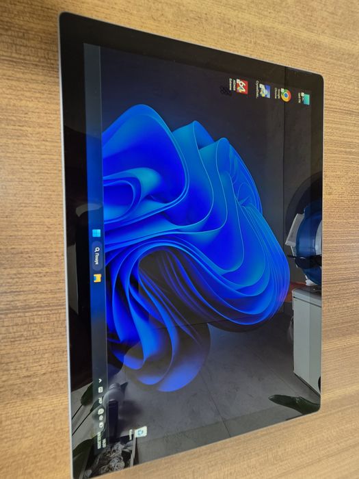 Планшет Microsoft Surface 5pro LTE б/в