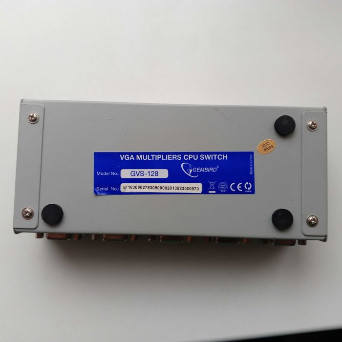 VGA Сплітер на 8 портів