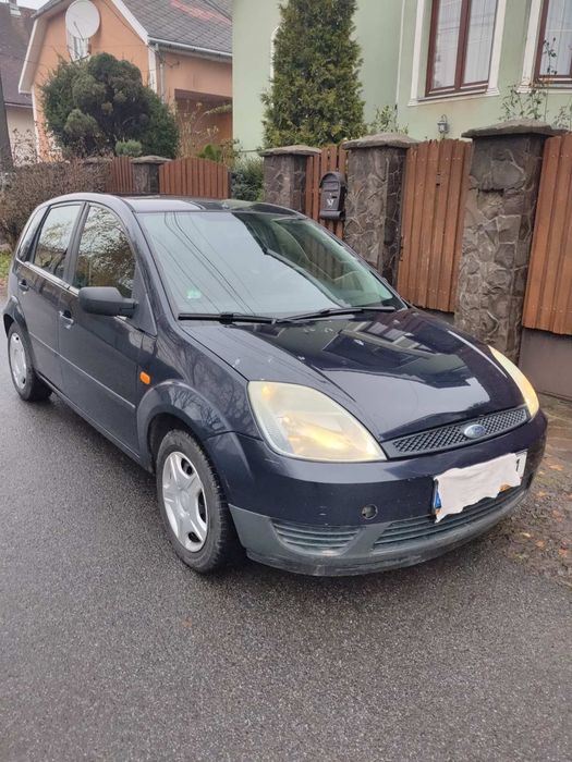 Продам Ford Fiestu ГАЗ- бензин