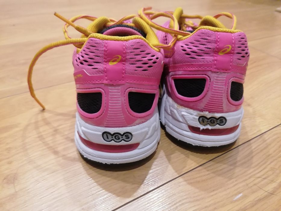 Asics gel trainer 40