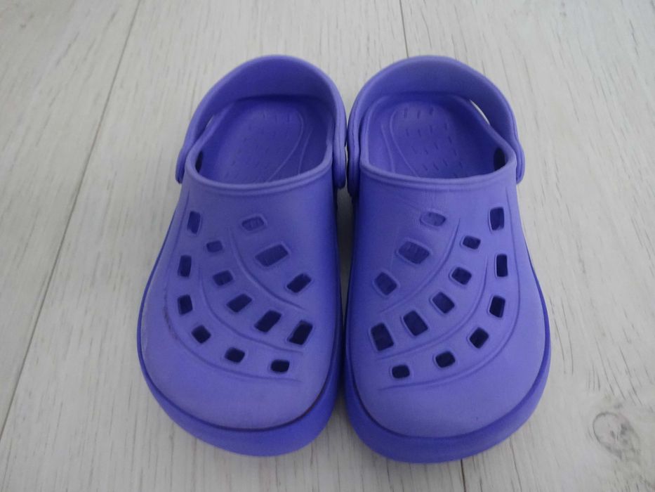 Klapki dziewczęce rozmiar 24/25