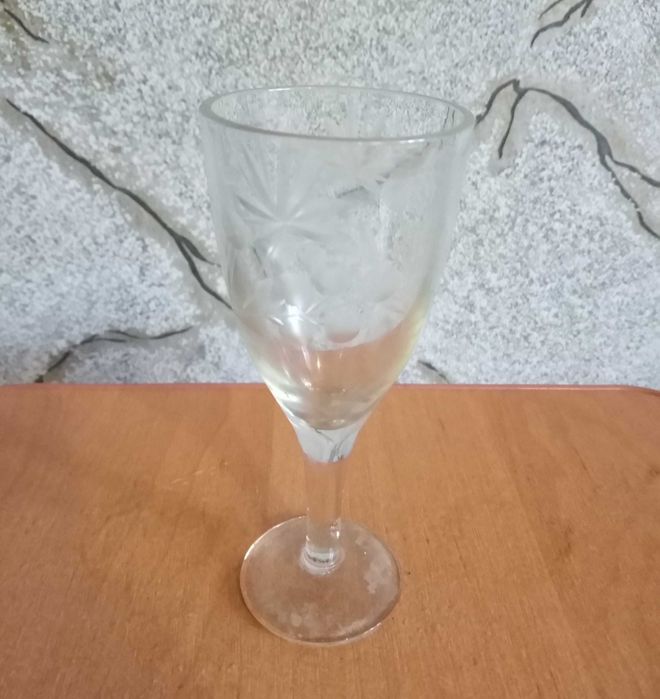 Бокалы для шампанского- вина