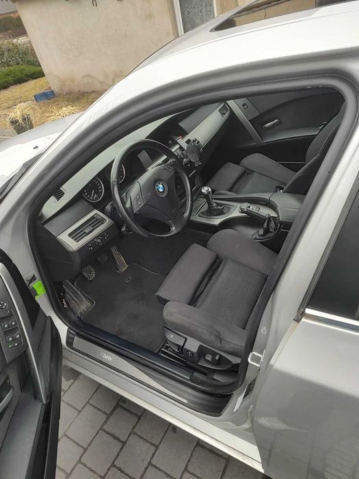 BMW Seria 5 E60 525D