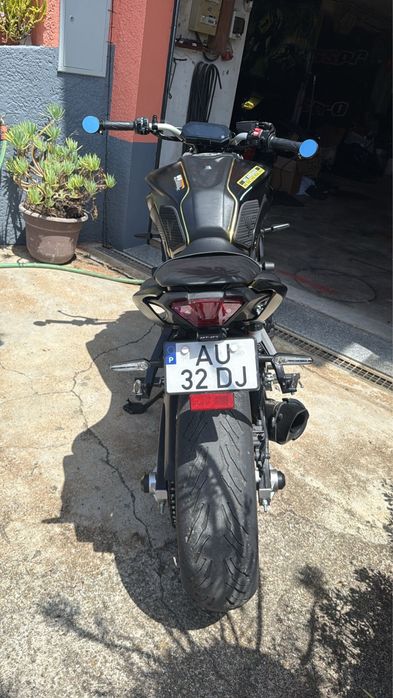 Yamaha MT-07 2022 A2/35kw (deslimitada) Akrapovic