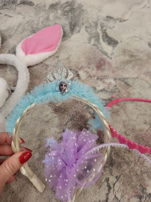 Opaska dziewczęca z motywem Anny i Elsy jak nowe szt. 4