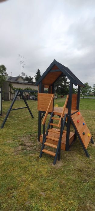 Plac zabaw model , domek dla dzieci