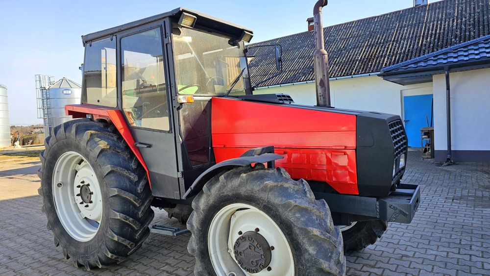 Valtra Volvo Valmet MF 805