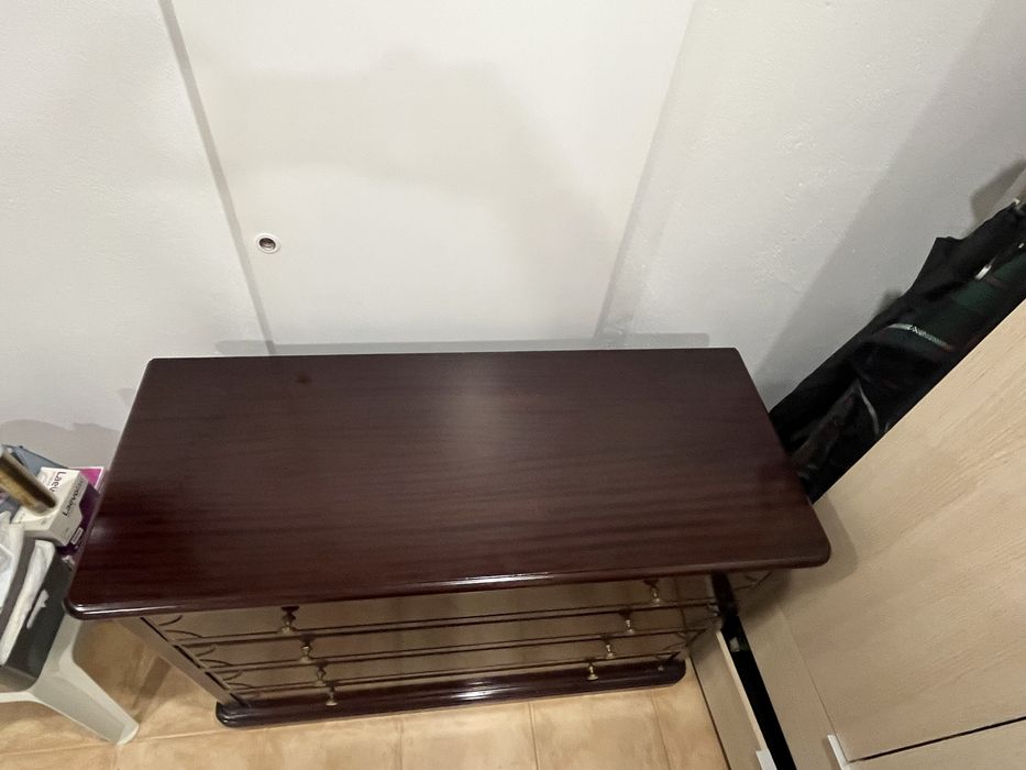 Cómoda Madeira Maciça