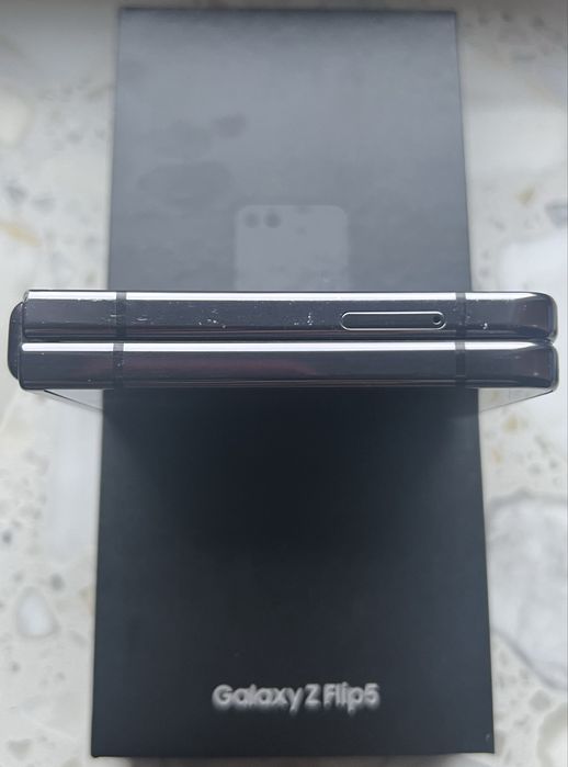 Samsung Galaxy Z Flip 5
