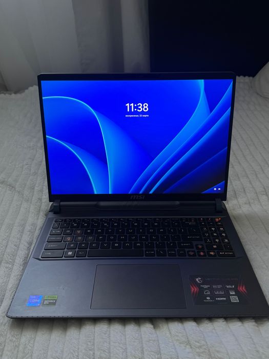 MSI Vector 16 i9-13980HX 32GB 1TB Win11
