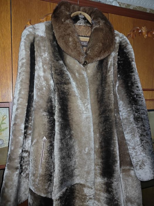 Шуба мутон натуральна
