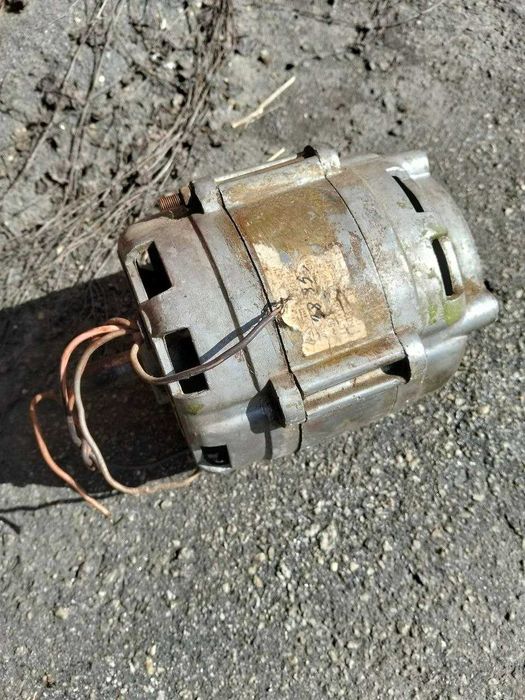 Двигун до пральної машини старої