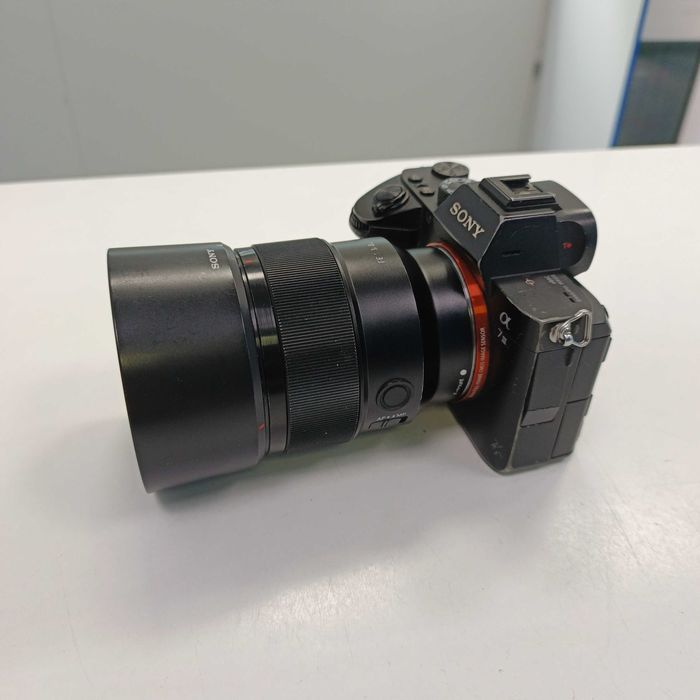 Фотоапарат Sony Alpha A7 III (ILCE-7M3) + об'єктив Sony FE 1.8/85