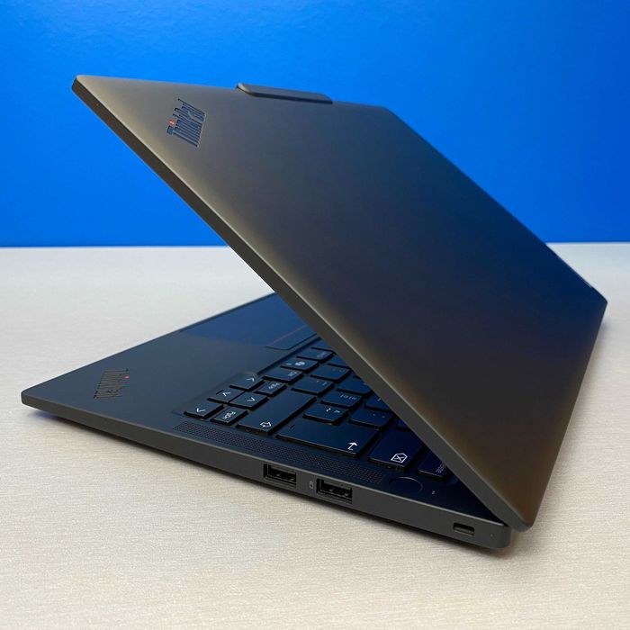 Lenovo ThinkPad T14s Gen 6 - 14" | Snapdragon X Elite X1E-78-100 12-Cores | 32GB | 1TB