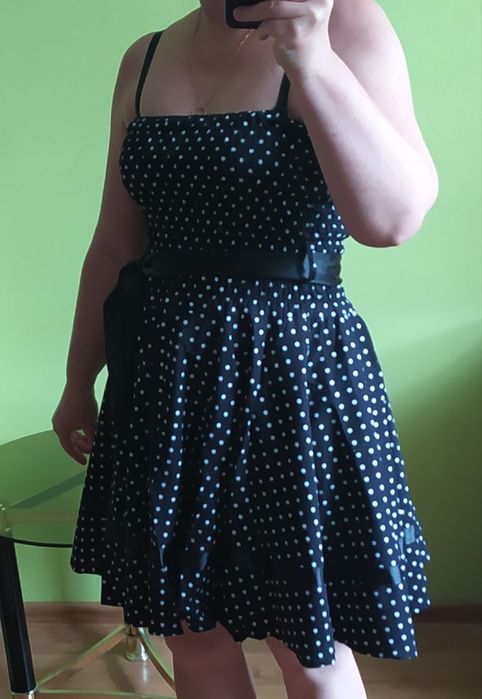 Sukienka w stylu Retro