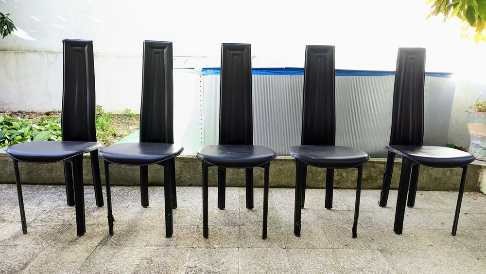 Mesa Madeira Preta com 5 Cadeiras Almofadadas | Entrega gratuita*