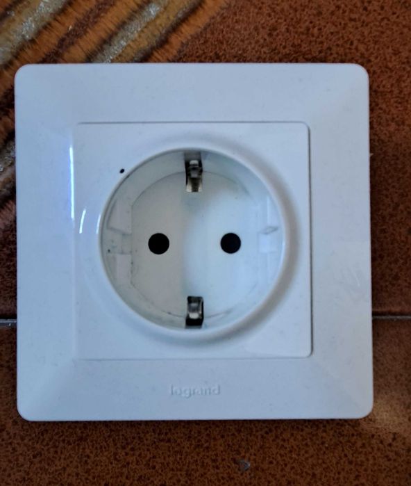 Tomada Conectada Legrand Valena Life - Mais barata do OLX
