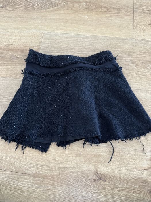 Tweedowa, czarna, krotka spodnica Zara L, kieszenie