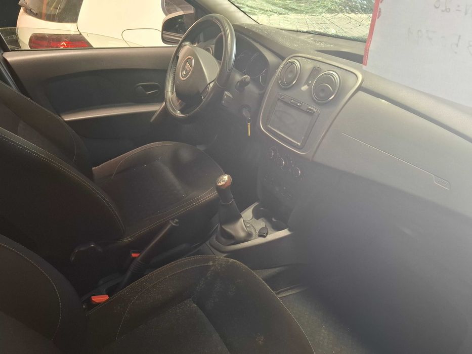 Dacia Sandero 1.5 gasoleo 2015 Salvado