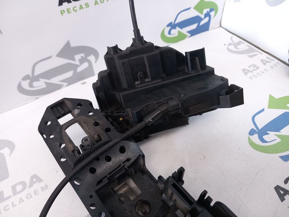 Fecho da porta tras direito Renault Scenic