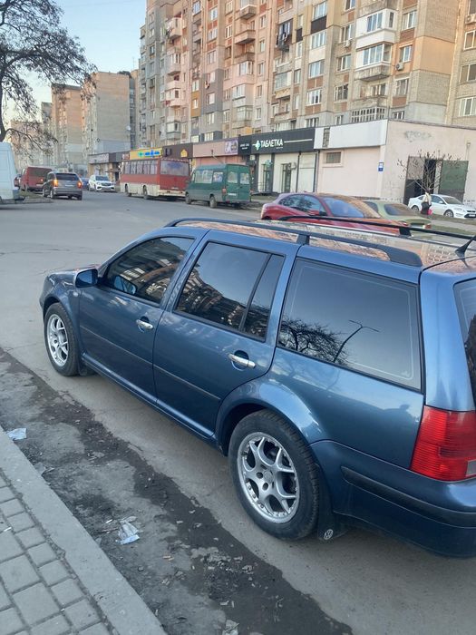 Продам вольсфаген Бора 1,6 бенз