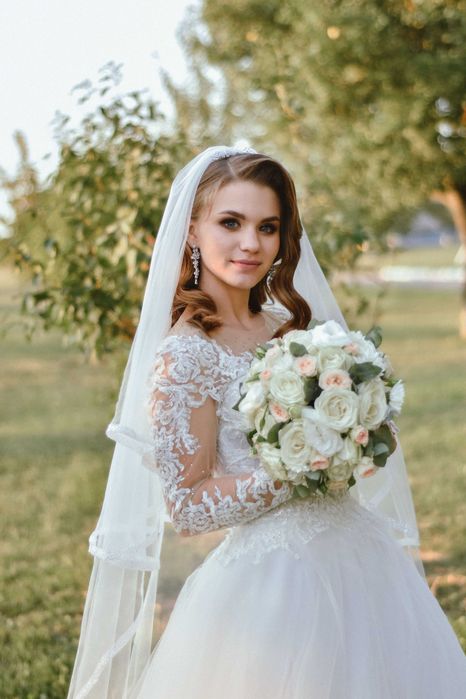 Весільна сукня Amur з фатою та зимовою шубкою