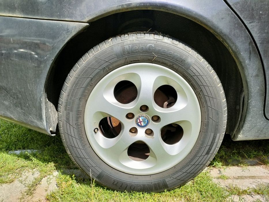 Alfa Romeo 156 uszkodzony
