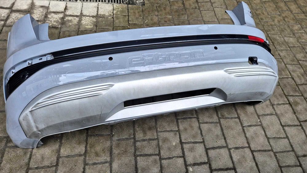 Audi Q4 etron двері+